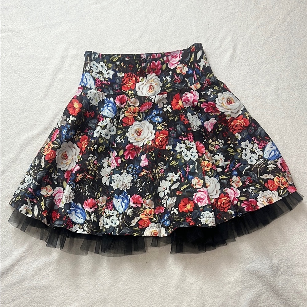 Kapukino Floral Black Skirt with Tulle Hem Size M